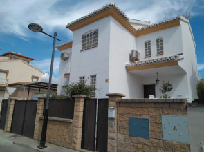 Villa With 4 Bedrooms in Cúllar Vega, With Private Pool, Furnished Ter