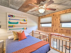 Cheery Pet-friendly Studio w/ Shared Fire Pit