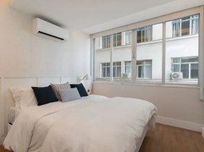 Copacabana – Av. Atlântica | 4 quartos, Vista Mar, 1 min praia de Copacabana - por Casapē Rio