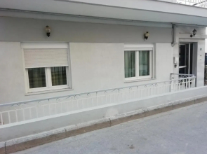 Aigaiou House