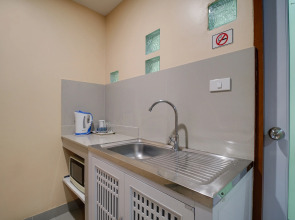 Patumnak Beach Guesthouse