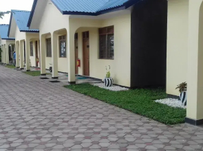 Remarkable 10-bed Cottages in Bagamoyo