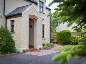 Harpers Lake - Beautiful Country Cottage with Countryside views