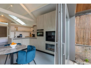 Luxury holiday home 250 meters from the beach