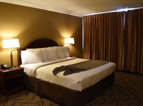 Jack London Inn
