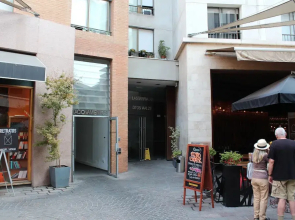 UH ApartHotel Lastarria 70