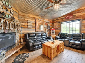 Lakeside Cabin w/ Fire Pit: Near Pine Point Park!