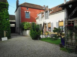 Les Bains Bed & Breakfast