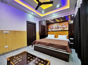 Blue Stone Homestay, Kasauli - STAGS not allowed