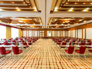 Отель The Q - Quadro City Hotel