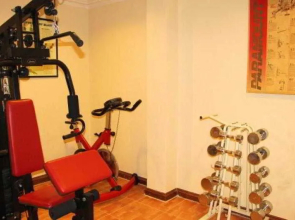 Hotel Holiday Villa Hotel & Suites