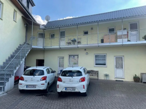 #1-Kliniknähe-1-Zimmer Apartment-Netflix-Küche-Bad