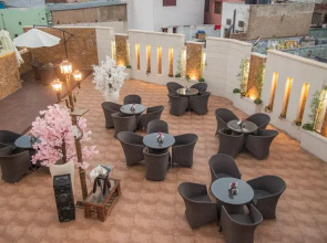 Hotel Jannat And Restaurant