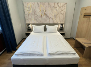 Nivara Hotel