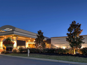 Eden Resort and Suites, BW Premier Collection