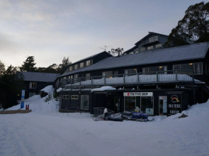Halleys Lodge