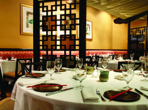 Harborside Resort & Vacation Rentals at Atlantis