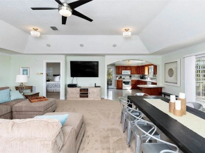 Golden Sands - Five Bedroom Home