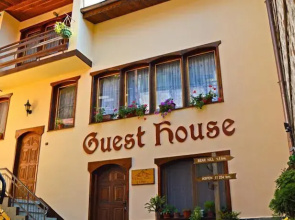 Palyongov Guest House