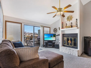 Amazing Lakefront Pool On Coveted Horseshoe Bend!