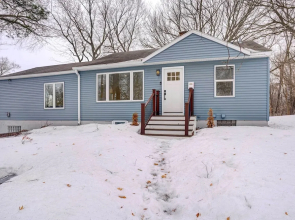 Hopkins Vacation Rental ~ 12 Mi to Minneapolis