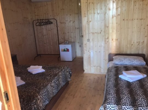 Gostevoj dom Aleksa (byvsh. U Aleksandry) (Pitsunda)