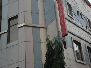 Hotel Diamond Suites