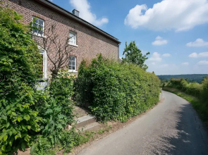 Voeren Mansion With Garden