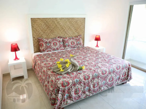 Lili Penthouse 2 bedroom sleeps 5