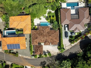 Luxurious Home with Bright, Modern Design and Private Infinity Pool in High-End Community