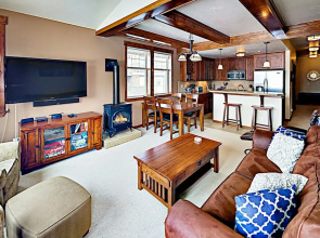 85 Cozens Pointe - 2 Br Townhouse