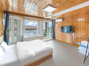Ganghwa Marinpaibeu Pulbilra Gajok Pension