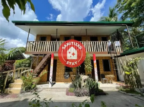 OYO 796 Southpoint Hostel And Restobar