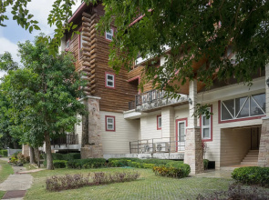 Golf View Suite 2BR Entire Apartment @ Bonanza Khao Yai