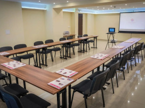 Boutique Hotel's Kwiska / Legnicka