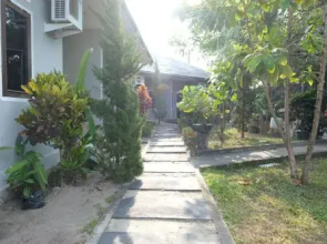 Hotel OYO 1151 Ww House (ex. WW House Belitung)