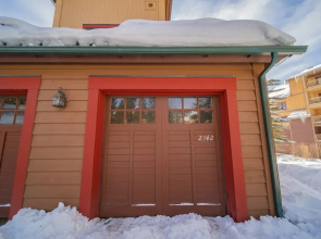 Red Hawk Townhomes 2342