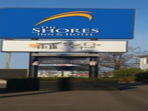 Auberge Shores Inn & Hotel