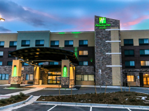 Holiday Inn & Suites Denver Tech Center-Centennial by IHG