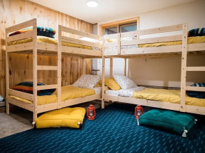 87sl - Starlink - Sauna - Sleeps 8