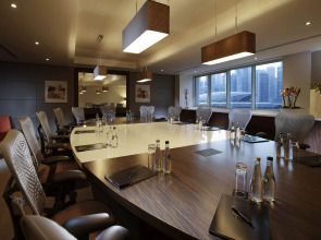 Pullman Dubai Jumeirah Lakes Towers - Hotel & Residence