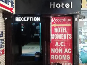 OYO 7864 Moments Hotel