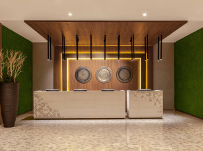 Отель DoubleTree by Hilton Dubai Al Jadaf