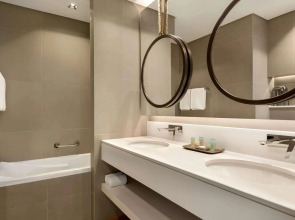 Mercure Dubai Gold District