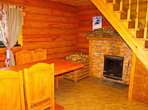 Nairi Rest House