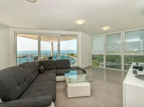 Ap 4 2 In One Of The Most Luxury Building In Omis