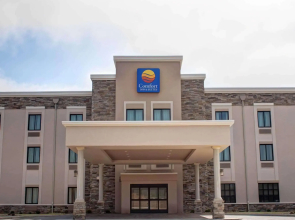 Comfort Inn & Suites, Caldwell,  OH