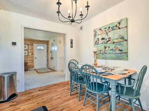 Berkeley Springs Vacation Home w/ Fire Pit!