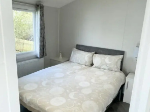 Modern Homely Chalet in Tuxford