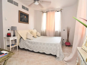 Beach Front Apartment No01